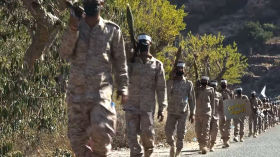 ميادين الجهاد _ حلقة من المسير العسكري لوحدات رمزية من منتسبي اللواء 33 مدرع المنطقة العسكرية الرابعة